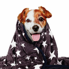 LaSyL weighted blanket for pets cover closeup promotes calm, cozy sleep for dogs.