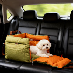 LMYYGOO expandable front-edge reveals extra space for relaxed dogs on the road