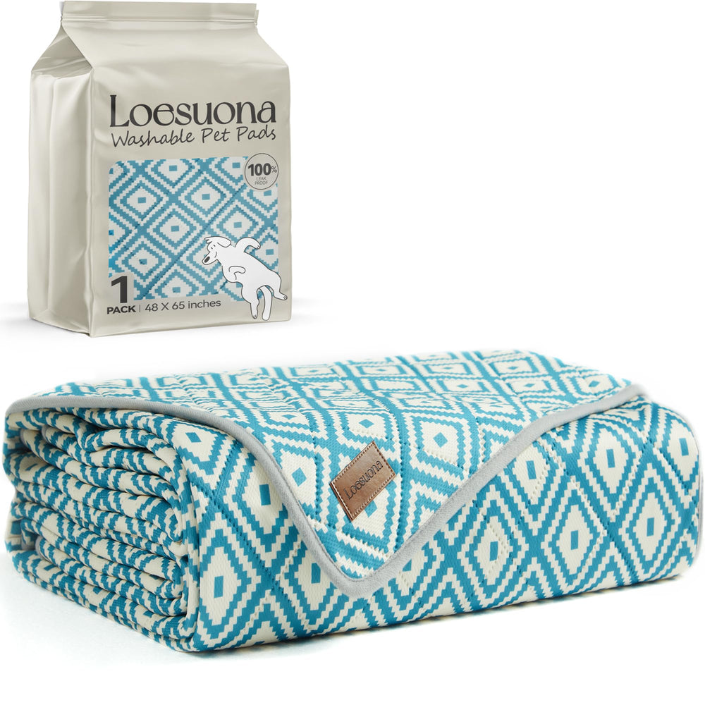 Loesuona extra thick washable dog pee pad with absorbent core for moisture control.