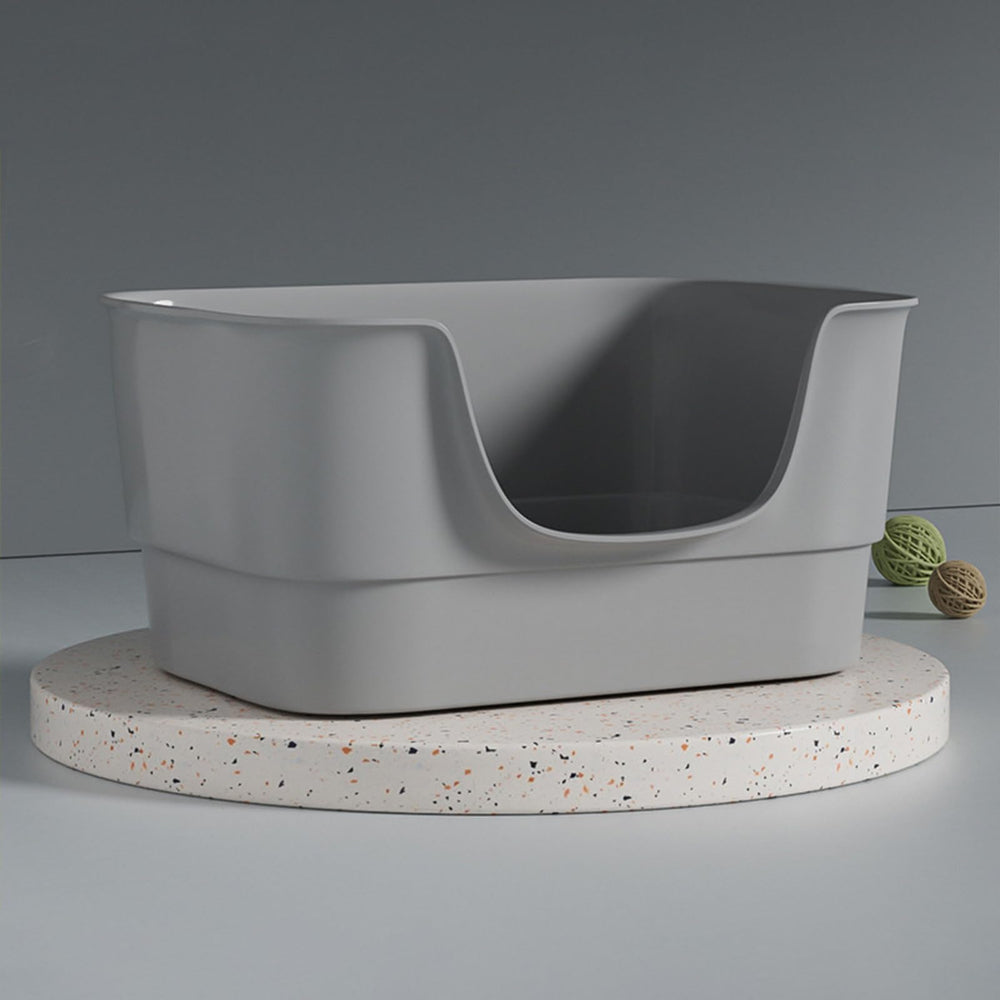 LoopTime extra-large litter box interior spacious for multiple cats and easy movement