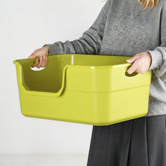 LoopTime litter box corner-fit design saves space in compact rooms.