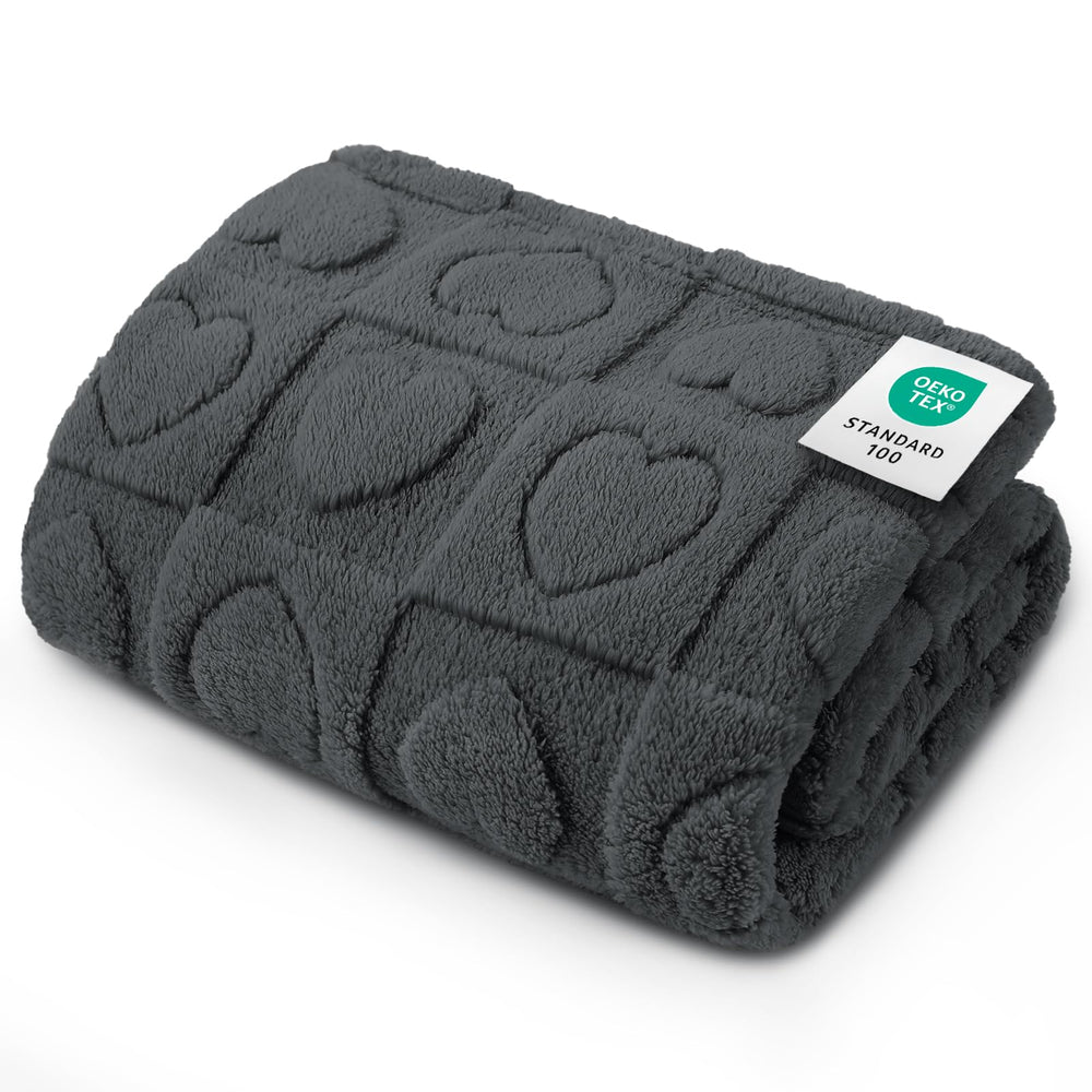 Luciphia small-dog-blanket close-up shows ultra-soft fleece for cozy naps.