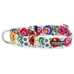 Lucky Love Dog wide martingale collar side view, secure fit for training sessions.