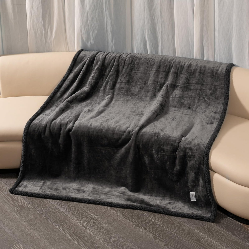 Maidewow waterproof dog blanket sherpa side keeps pets warm and comfy on chilly nights.