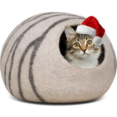 Meowfia Cat Cave light grey close-up shows soft merino wool for cozy hideaway.