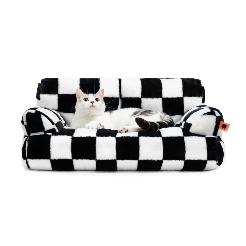 MEWOOFUN cat bed closeup fabric highlights plush texture for cozy, inviting naps