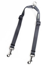 Mighty Paw doble correa para dos perros, vista completa para paseos coordinados.