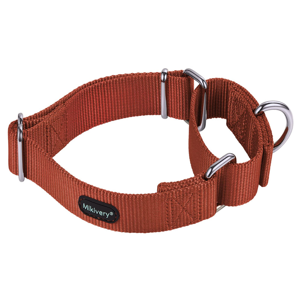 Mikivery Martingale dog collar brick red closeup shows adjustable nylon durability
