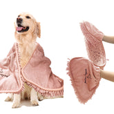 Patas Lague absorbent dog towel in soft chenille for gentle fur drying.
