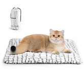 Petace self-warming-bed outer view shows plush faux fur warmth.