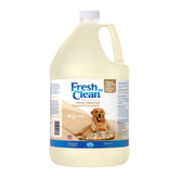 PetAg Fresh ’n Clean bottle pouring, easy dilution for even coat application.