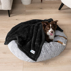 PetAmi reversible blanket displays dual-sided plush warmth for versatile comfort.