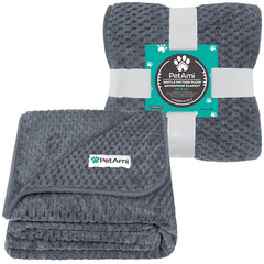 PetAmi reversible waffle-texture closeup highlights dual-sided warmth