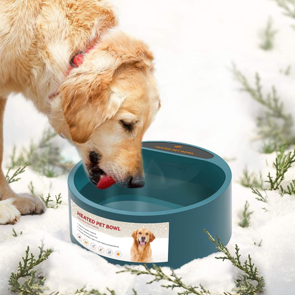 PETLESO heated water bowl for outdoor use keeps water unfrozen in winter.