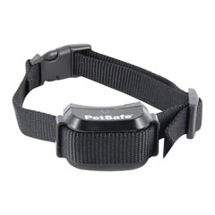 PetSafe YardMax collar close-up demonstrates durable build for reliable containment.