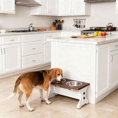 Piskyet dog bowl stand height view demonstrates ergonomic feeding height.