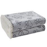 Qeils dog blanket waterproof-membrane keeps furniture dry during playtime.