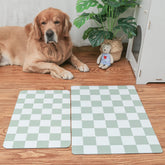 Ralxion checkered feeding mat in sage green under bowls reduces spills and enhances decor
