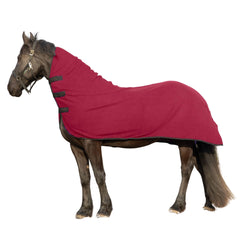 RESISTANCE contour cooler for horse neck in burgundy offers a warm fit for chilly days.