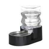 RIZZARI automatic gravity waterer dispenser 4L in action provides steady hydration for busy households.