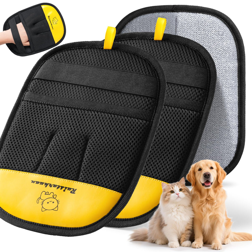 Ruistarhuan pet-hair-removal-glove on hand for fast fur pickup and quick cleanup.