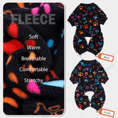 SCENEREAL fleece texture close-up highlights soft, warm fabric.