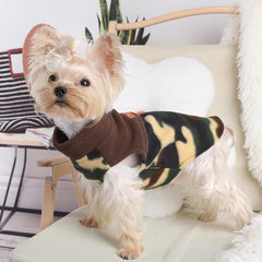 Shifenmei XXS camouflage sweater with leash hole for easy harness attachment during daily walks.