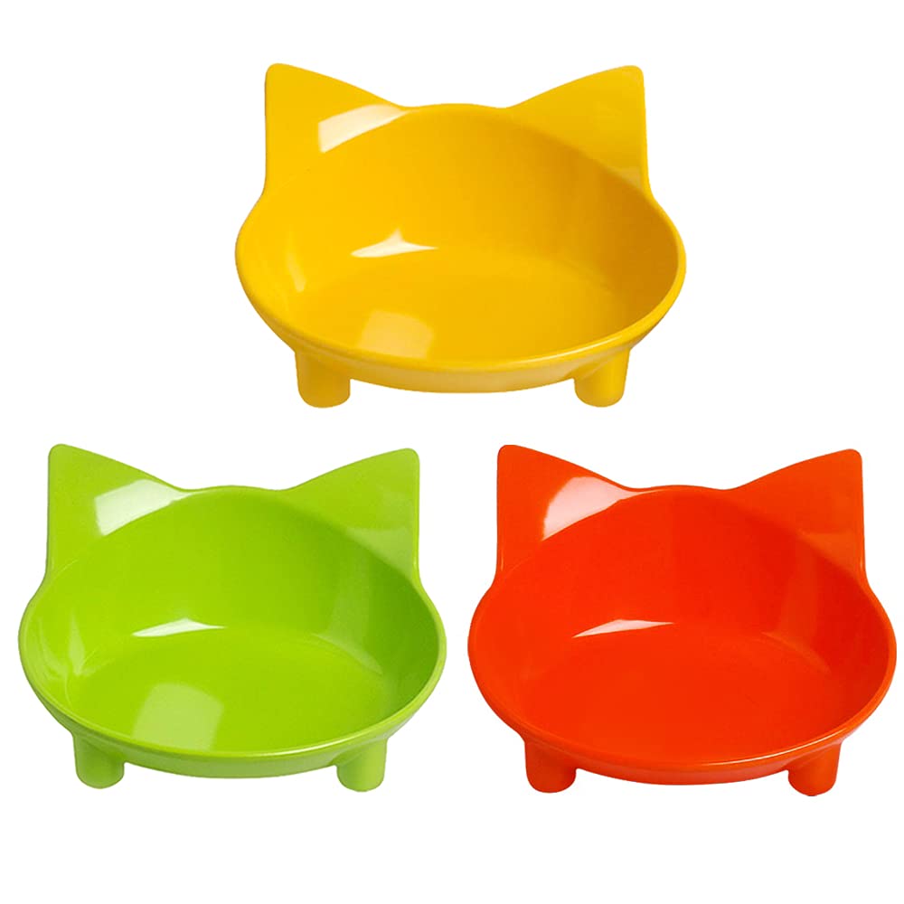 Skrtuan cat bowls with non-slip pads prevent spills and floor scratches during feeding.