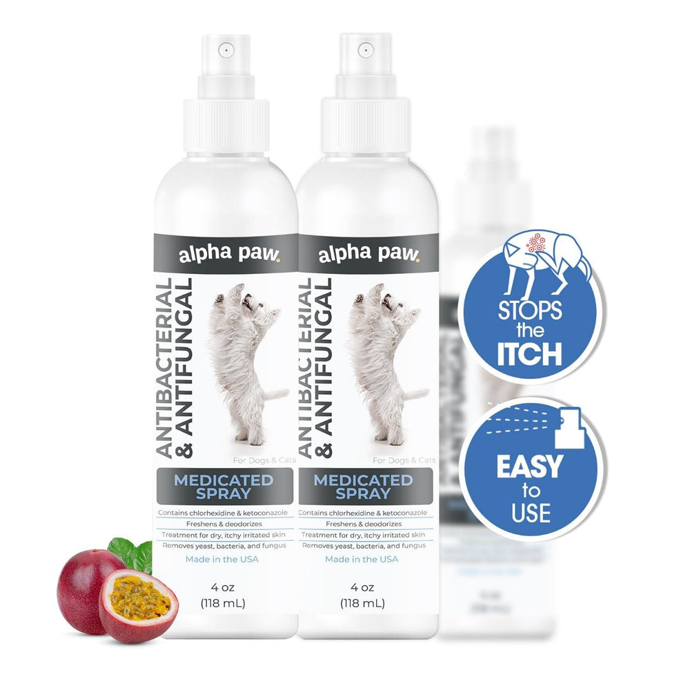 Smiling Paws Pets Advanced Spray for Dogs bottle facilitates precise, targeted skin care.