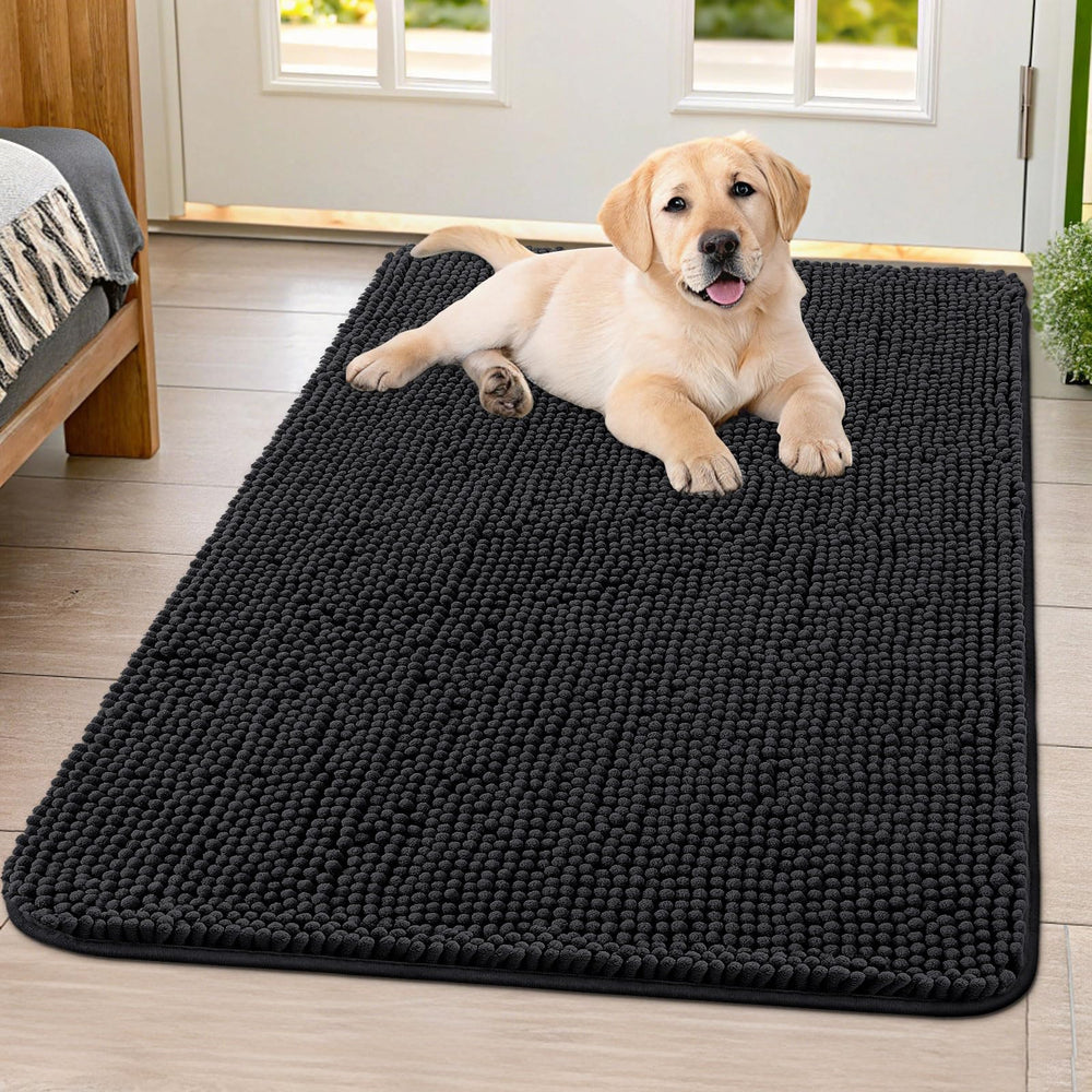 Smiry dog door mat showing absorbent muddy paws at the entryway for cleaner floors.