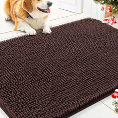 Smiry dog door mat absorbs moisture to keep entryways clean.