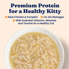 Solid Gold wet cat food gravy close-up highlighting tender shreds for palatable texture.