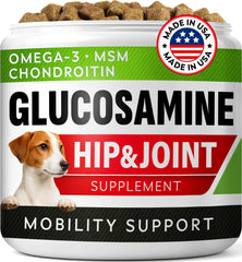STRELLALAB Glucosamine Treats for Dogs bottle-front highlights chicken flavor for daily joint support.