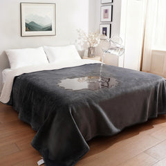 Sunheir waterproof blanket twin-folded shows plush warmth and year-round versatility.