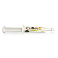 SynNutra Equine SynChill AF single-serve-tube facilitates easy administration for calmer training sessions.