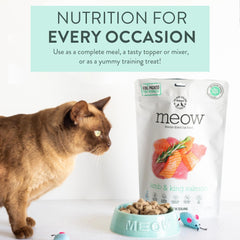 The New Zealand Natural Pet Food Co Meow freeze dried cat food ingredients lamb king salmon closeup.
