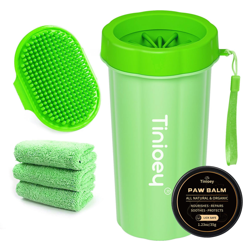 Tinioey paw cleaner cup enables quick, muddy-paw cleaning for large dogs.