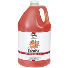 Top Performance Fresh Pet Shampoo bottle pour, delivering a gentle bath and fresh scent.