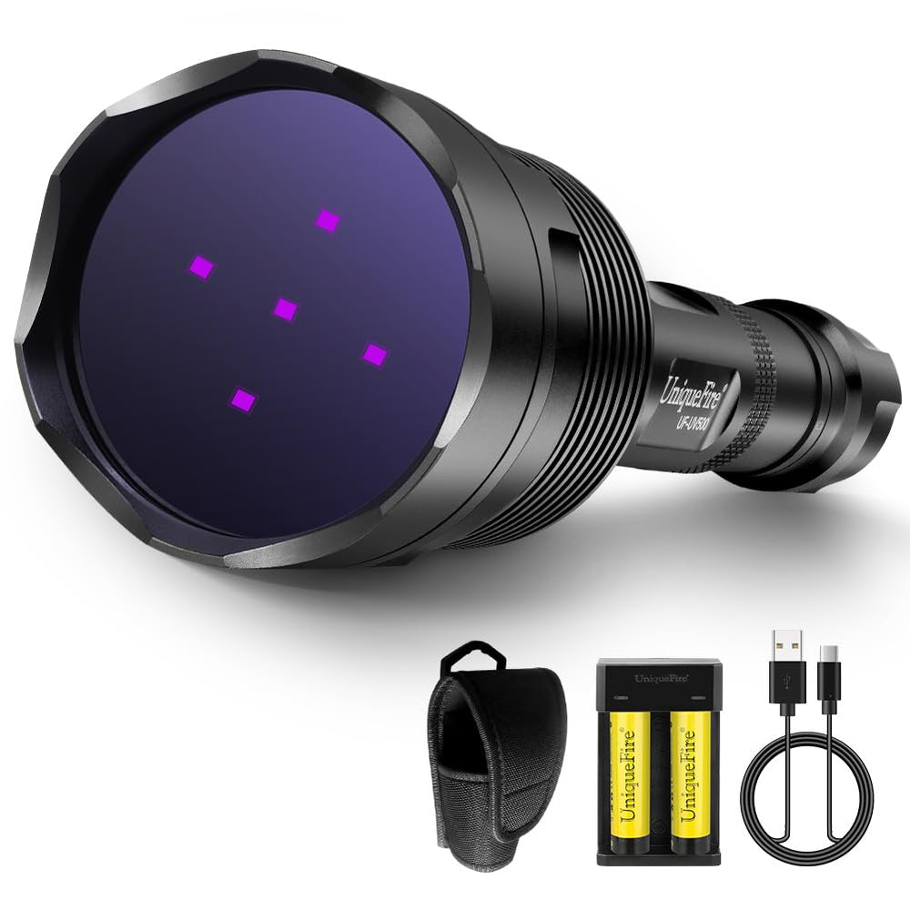 UniqueFire UV500 front view shows compact design and bright 365nm UV output for quick checks.