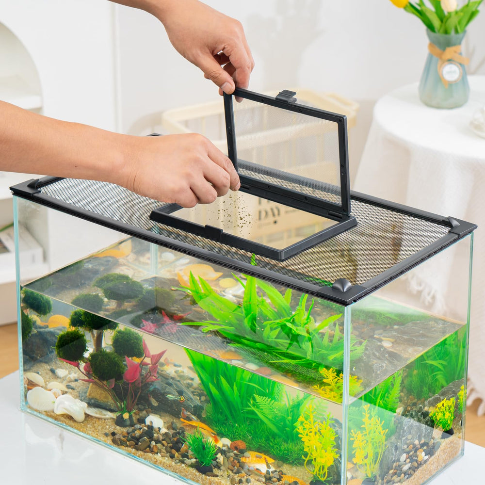 Uross fish tank lid window closeup provides clear viewing and protects jumping fish.