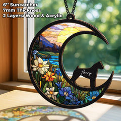 Vinatimes custom-name inscription highlights your dog's name on the suncatcher.