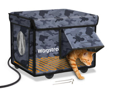 Wagstro heated cat house outside front view provides cozy outdoor warmth.