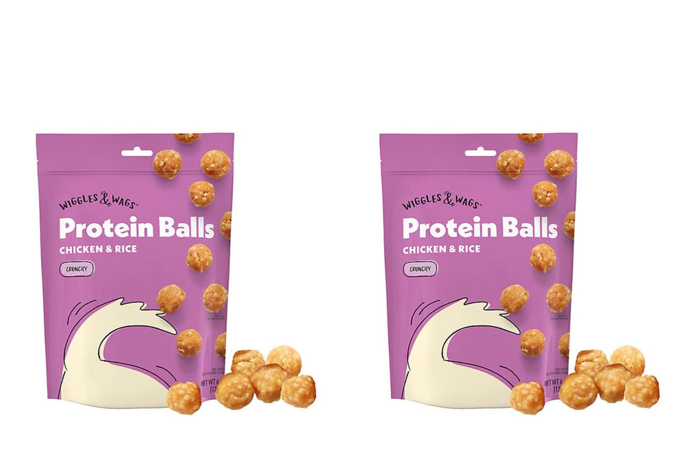Wiggles & Wags protein balls chicken rice crunch close-up, showcasing a tasty training reward.