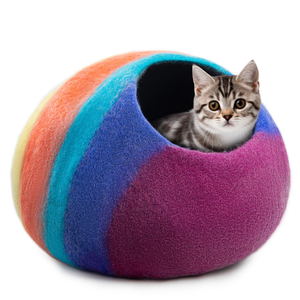 Woolygon premium cat cave bed entrance offers a warm, cozy hideaway for indoor cats.