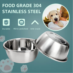 WRINGKIT XL dog bowl with wide opening for easy filling and serving.