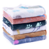 YedsIntu guinea pig blanket with neat edge stitching for durable comfort.
