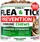 YUMA'S cat flea chews bottle showcases natural protection for cats.