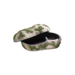 Zilla Rock Lair interior texture offers rubbing surface for shedding.