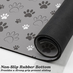 Zoeeya dog food mat shows non-slip backing that holds bowls in place.