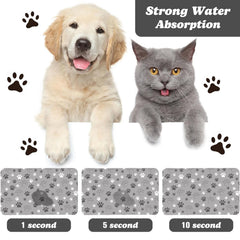 Zoeeya dog food mat with waterproof backing protects floors from liquids.